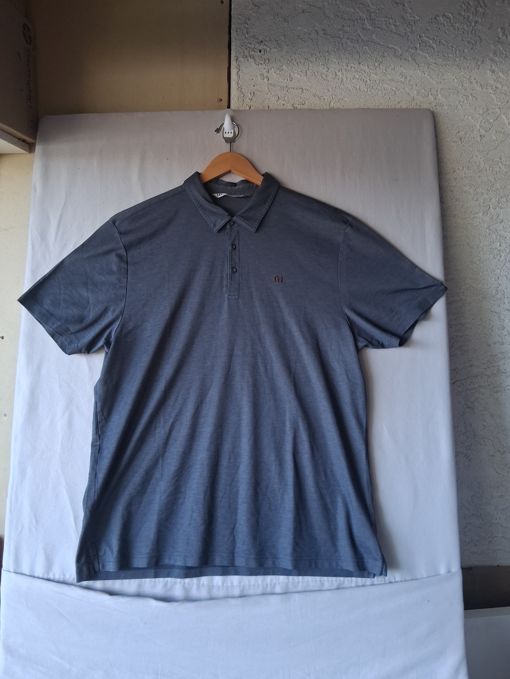Men's Travis Mathew Embroidered Short Sleeve Golf Shirt : XXL : Blue